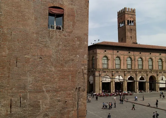Casa Isolani Luxury Rooms Piazza Maggiore 1 Bologna